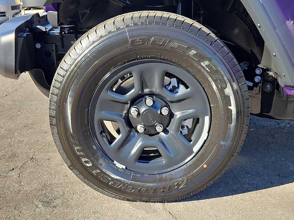 new 2026 Jeep Gladiator car, priced at $41,340