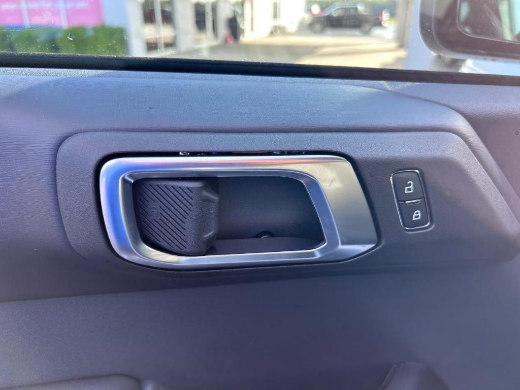 new 2025 Ford Bronco car, priced at $69,752