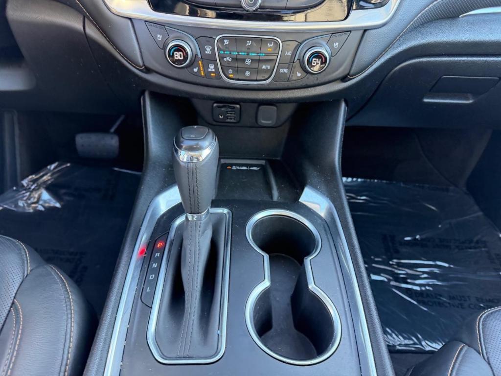 used 2020 Chevrolet Traverse car, priced at $23,998