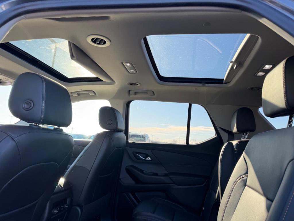 used 2020 Chevrolet Traverse car, priced at $23,998