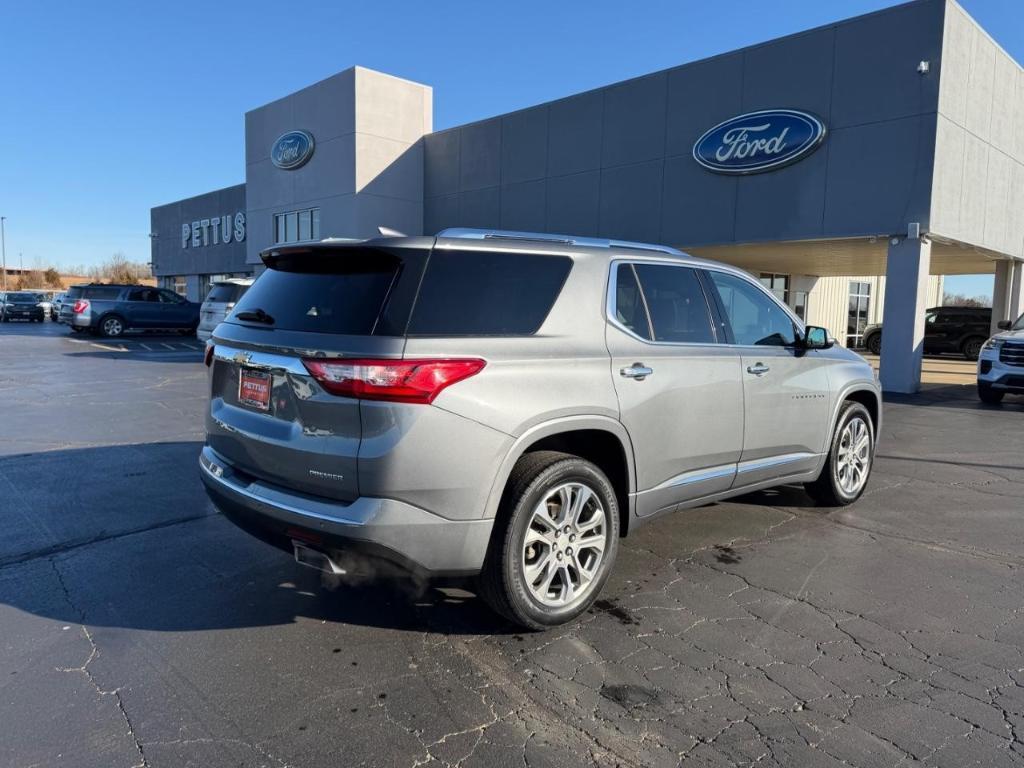 used 2020 Chevrolet Traverse car, priced at $23,998