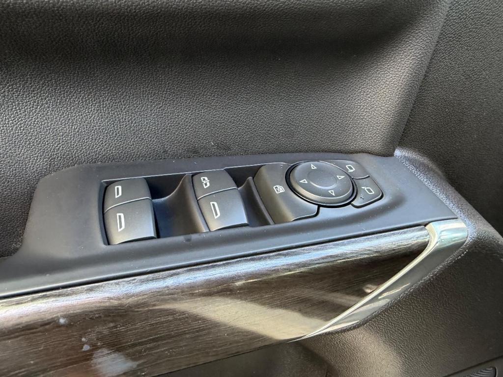 used 2021 Chevrolet Silverado 1500 car, priced at $37,900