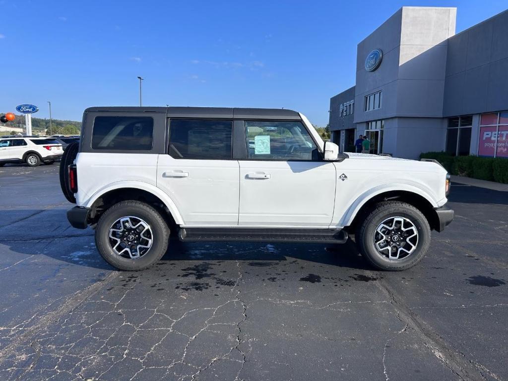 new 2025 Ford Bronco car, priced at $53,536