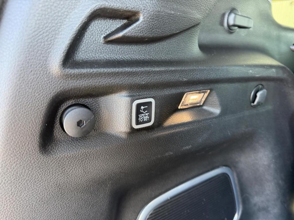 used 2022 Jeep Grand Cherokee L car, priced at $27,989