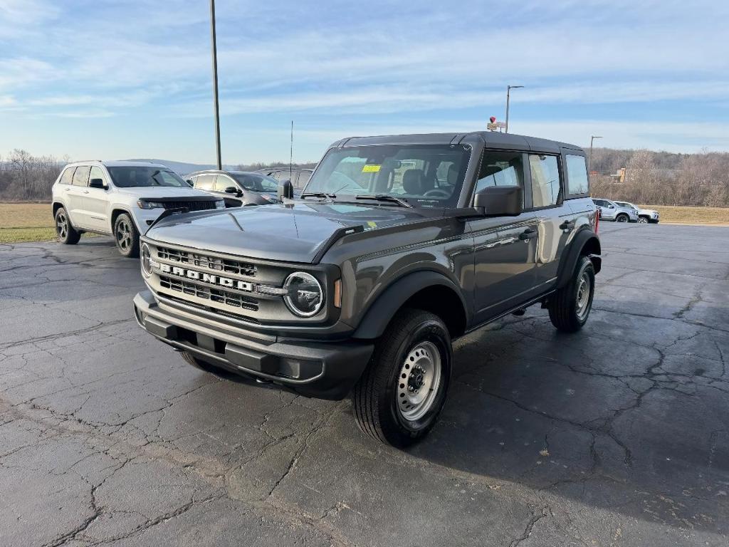 new 2025 Ford Bronco car, priced at $42,828