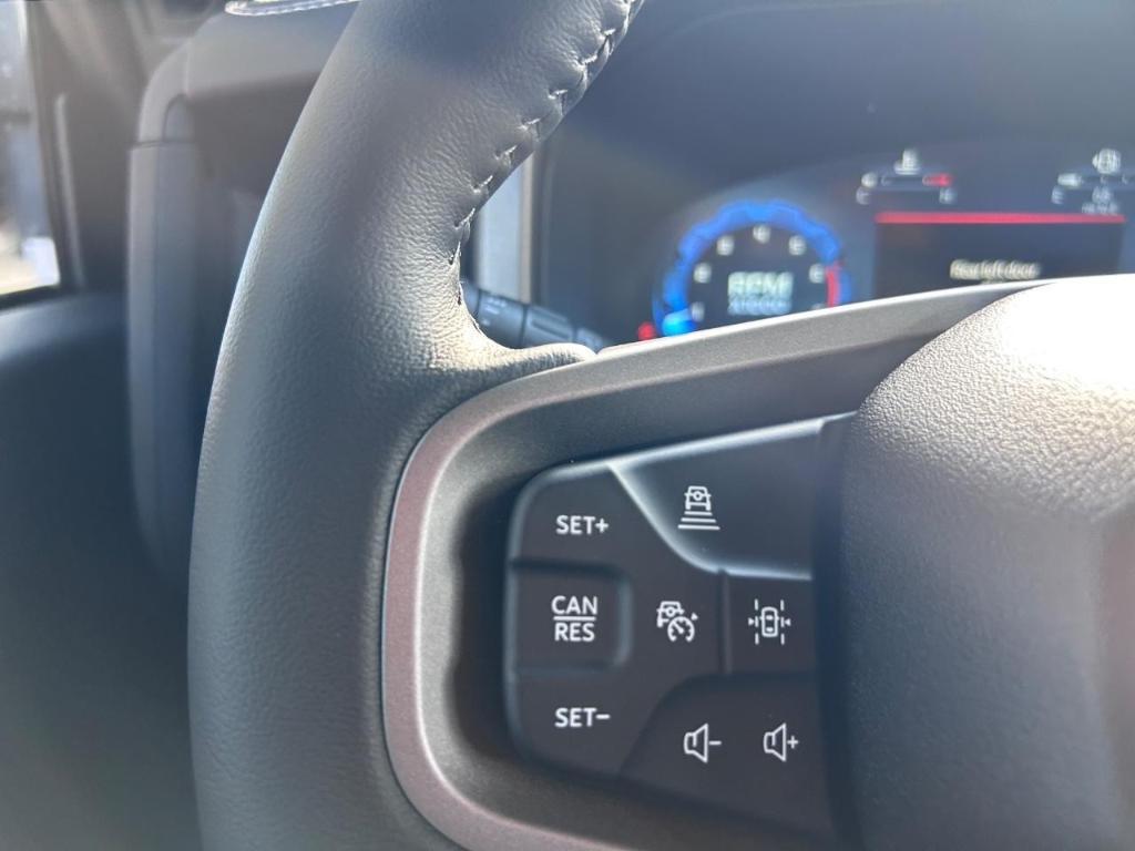 new 2025 Ford Bronco car, priced at $52,578