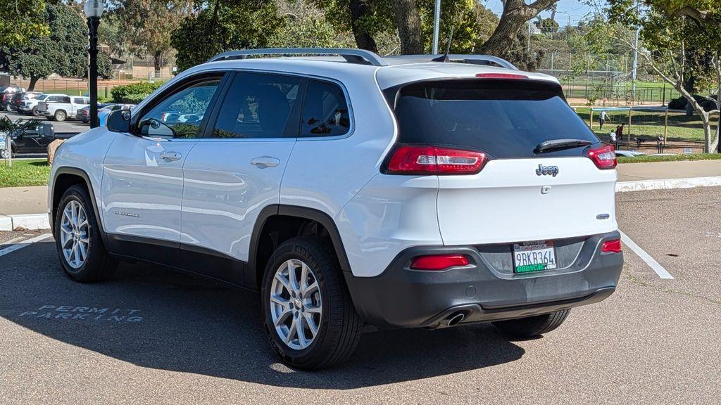 used 2018 Jeep Cherokee car, priced at $16,995