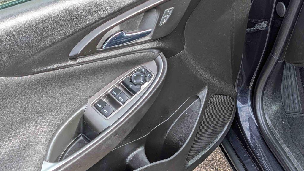 used 2023 Chevrolet Malibu car, priced at $15,995