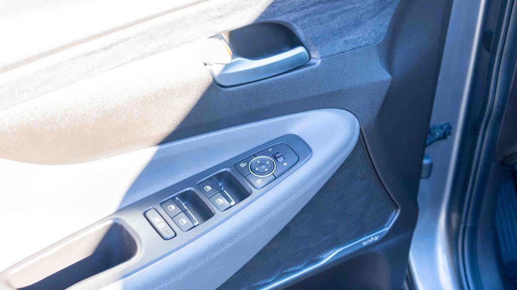 used 2019 Hyundai Santa Fe car, priced at $15,995