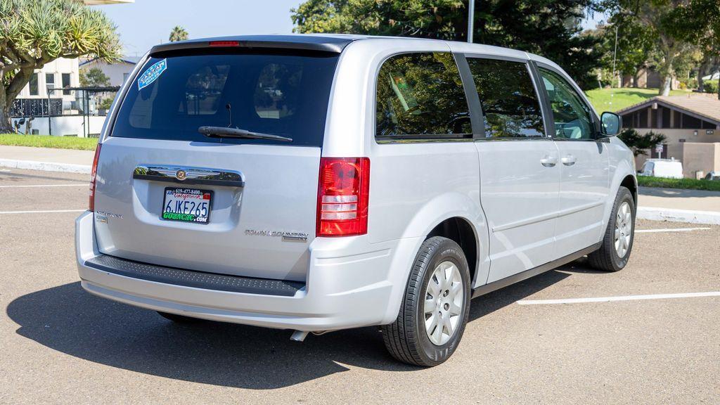used 2009 Chrysler Town & Country car, priced at $11,777
