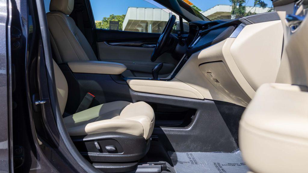 used 2017 Cadillac XT5 car, priced at $14,895