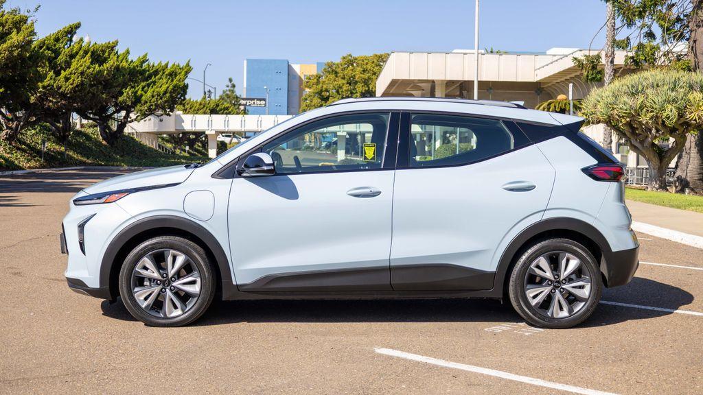 used 2022 Chevrolet Bolt EUV car, priced at $16,995