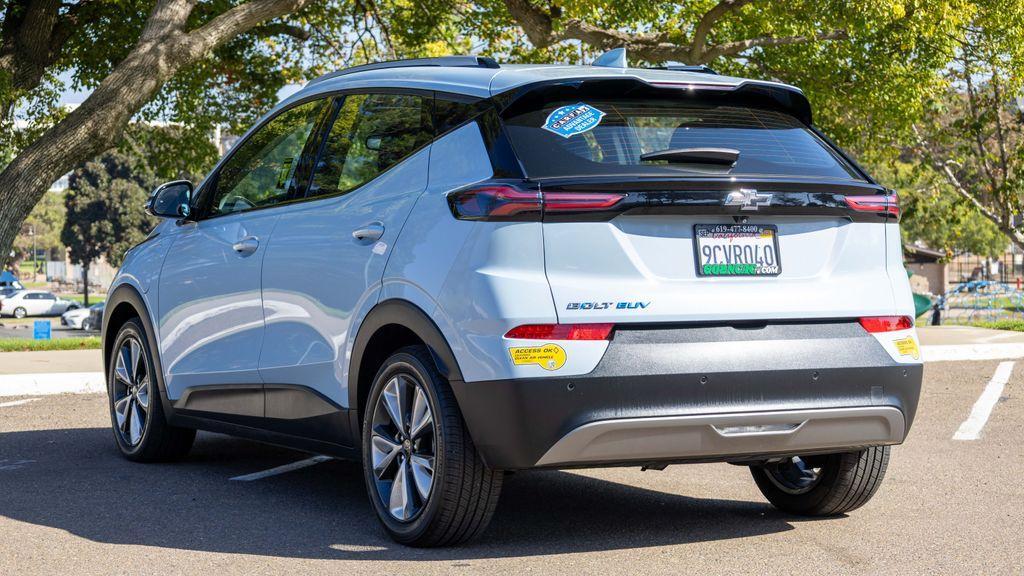 used 2022 Chevrolet Bolt EUV car, priced at $16,995