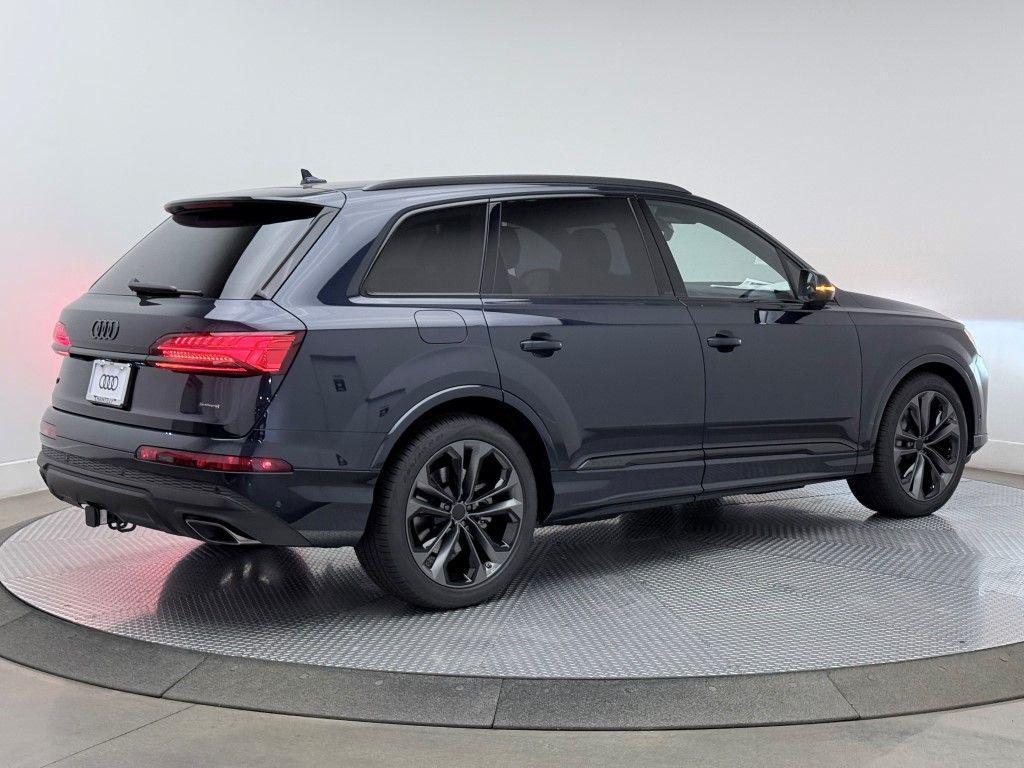 new 2026 Audi Q7 car, priced at $78,295