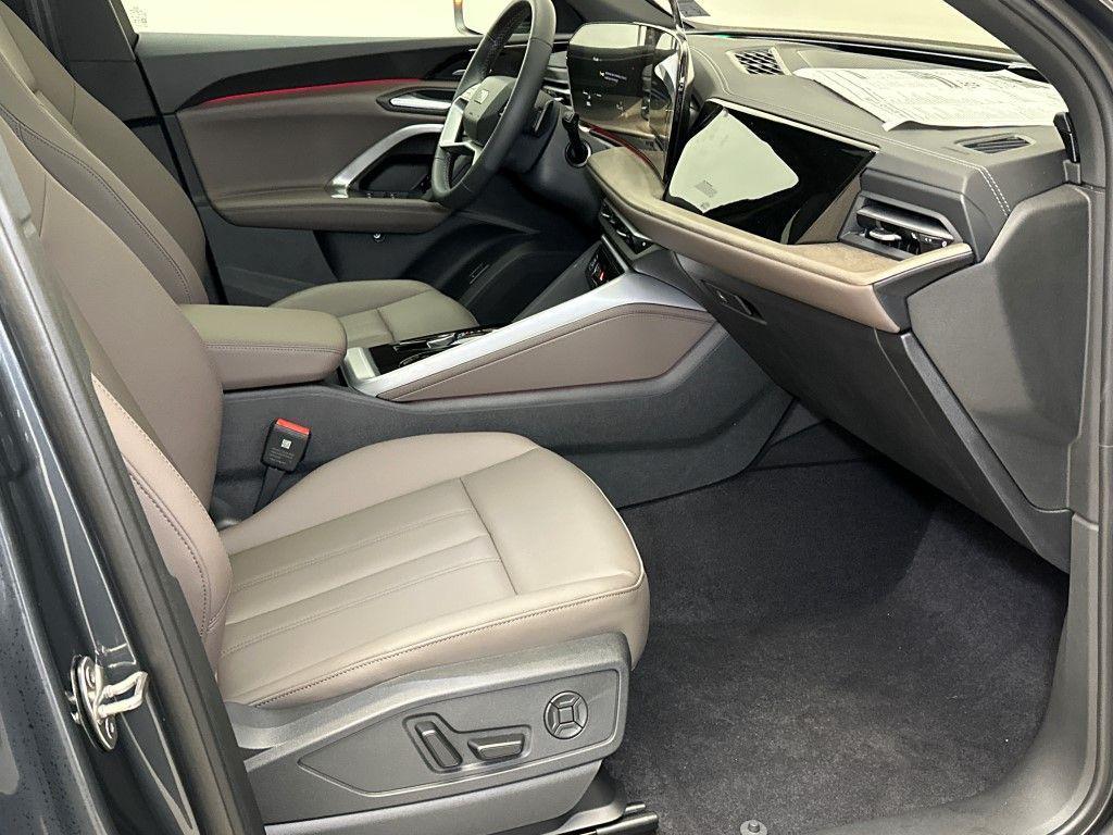 new 2025 Audi Q5 car, priced at $58,280