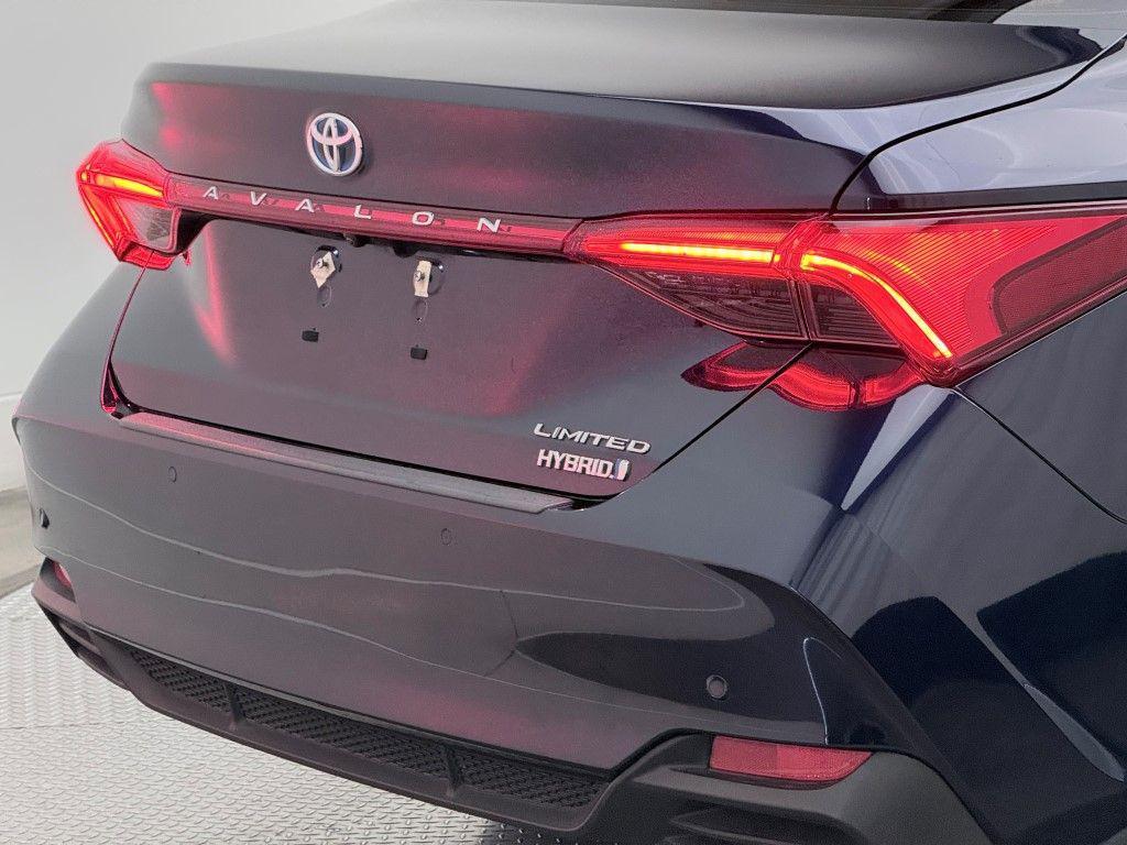 used 2021 Toyota Avalon Hybrid car, priced at $28,901