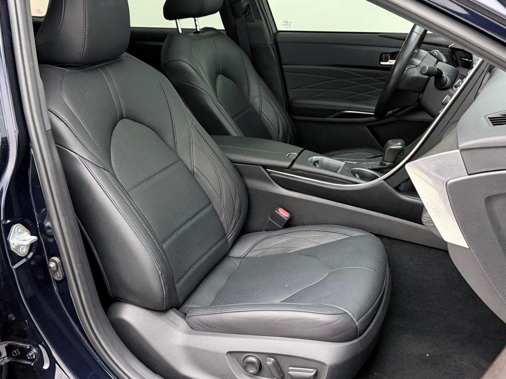 used 2021 Toyota Avalon Hybrid car, priced at $28,901