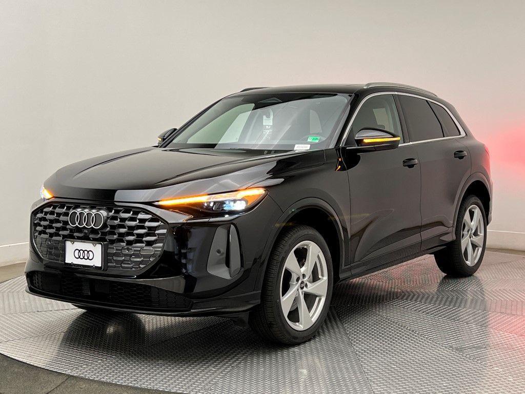 new 2025 Audi Q5 car, priced at $61,065