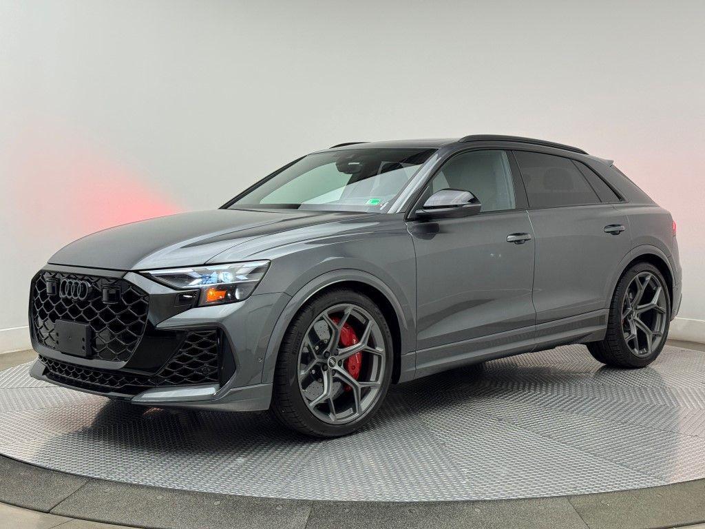 new 2025 Audi RS Q8 car, priced at $145,850