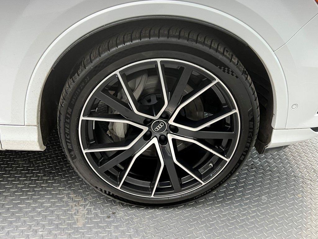 used 2023 Audi Q7 car, priced at $44,900