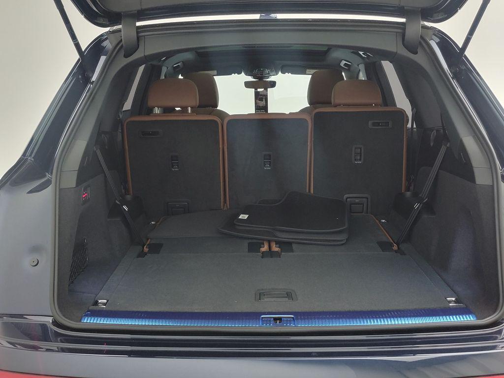 new 2026 Audi Q7 car, priced at $70,540