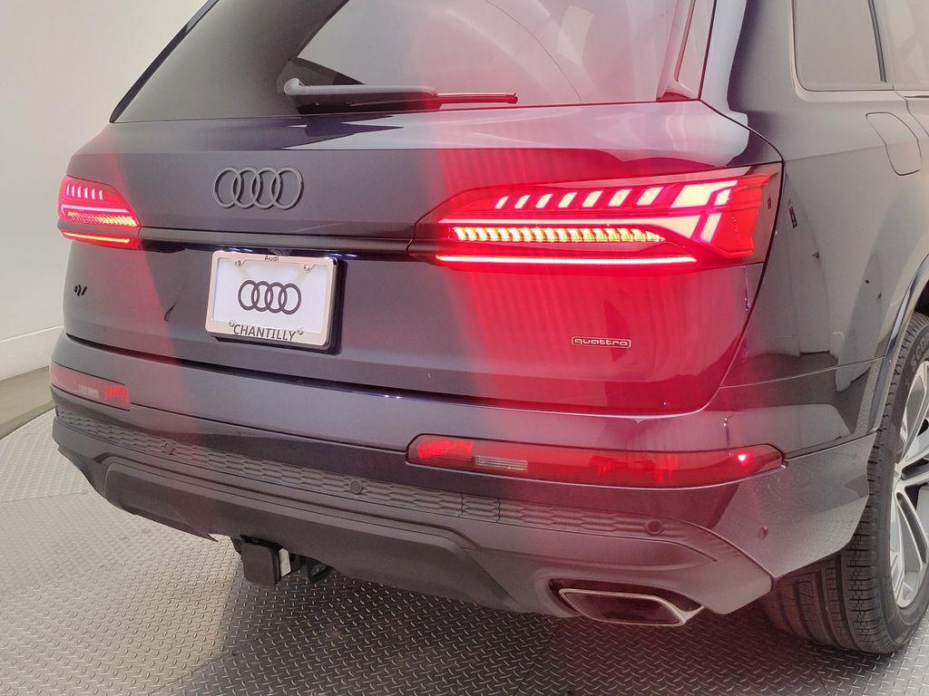 new 2026 Audi Q7 car, priced at $70,540