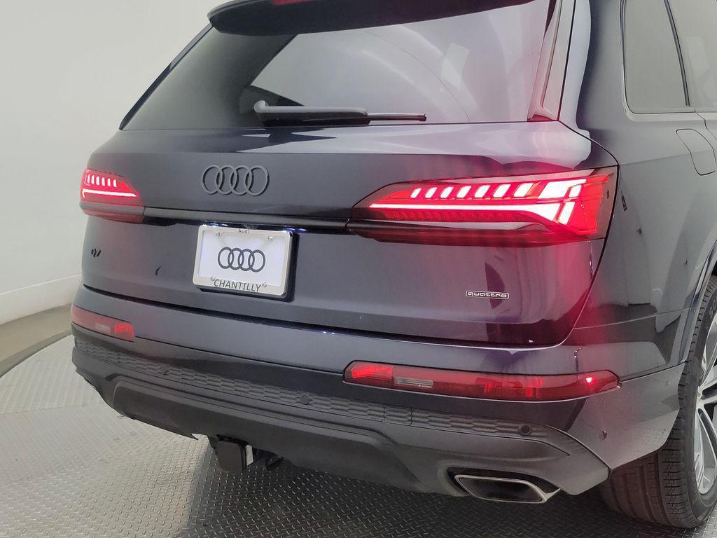 new 2026 Audi Q7 car, priced at $70,540