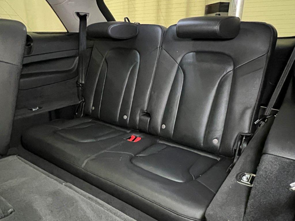 used 2015 Audi Q7 car, priced at $11,500