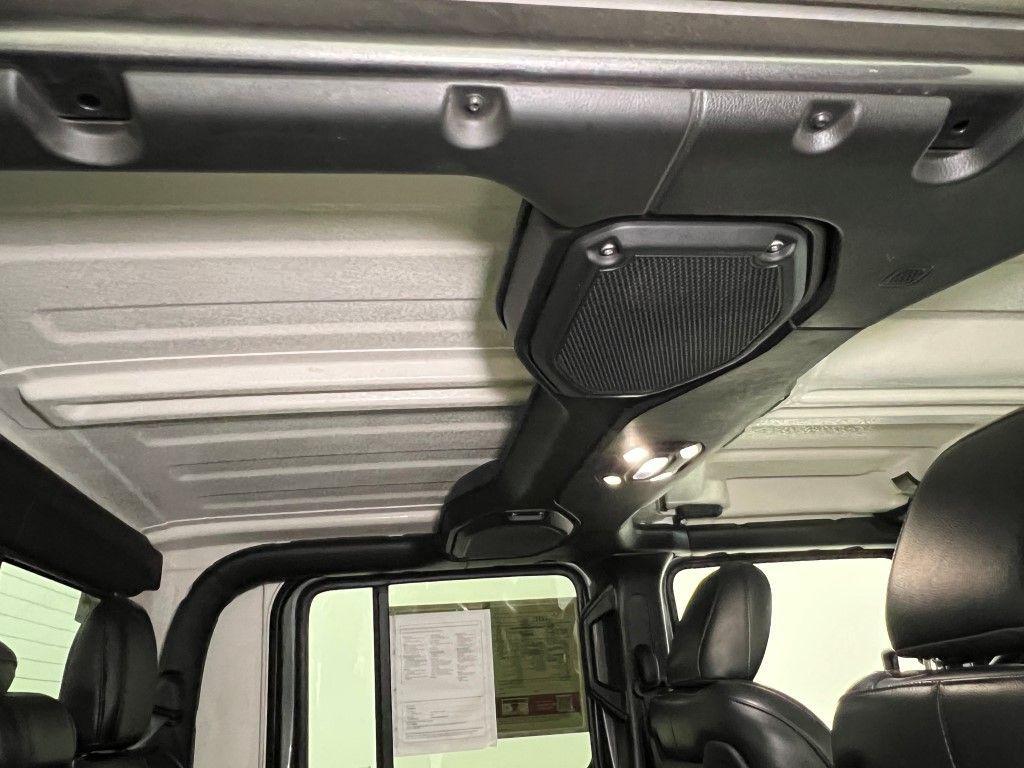 used 2022 Jeep Gladiator car, priced at $33,800