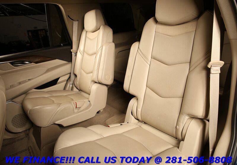 used 2019 Cadillac Escalade car, priced at $30,995