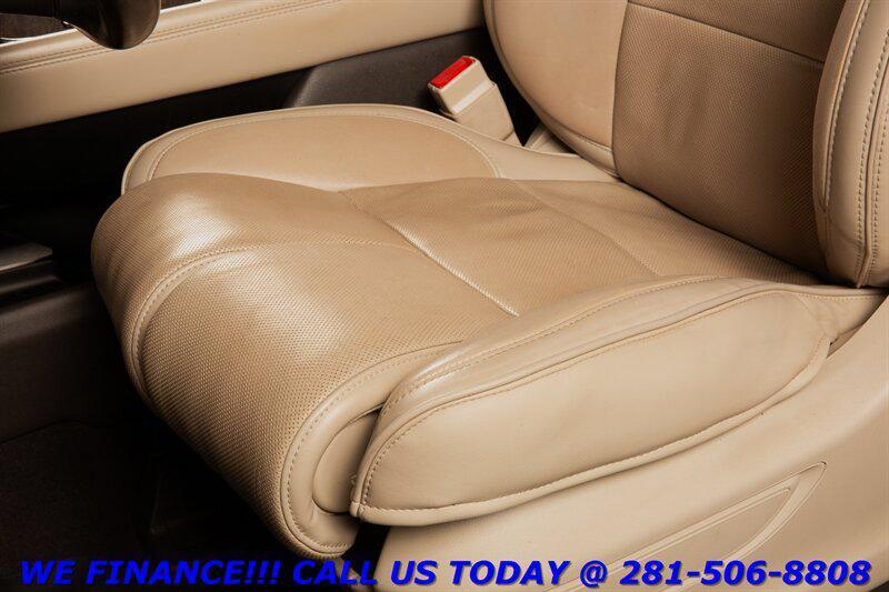 used 2019 Lincoln Navigator car, priced at $29,995