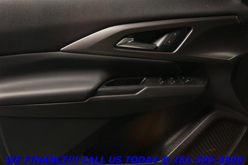 used 2025 Chevrolet Equinox EV car, priced at $22,495