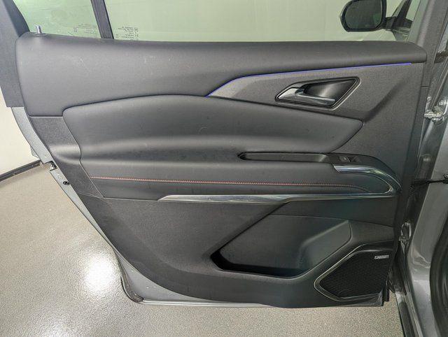 used 2024 Chevrolet Traverse car, priced at $50,989