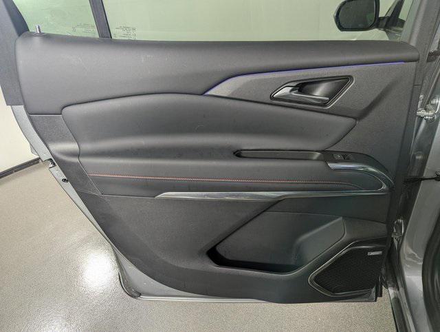 used 2024 Chevrolet Traverse car, priced at $50,989