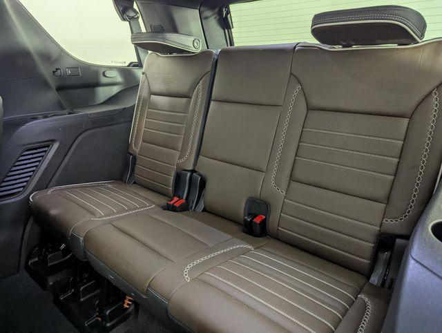 used 2025 GMC Yukon car, priced at $99,989