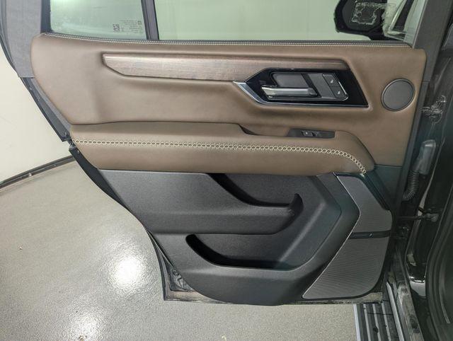 used 2025 GMC Yukon car, priced at $99,989