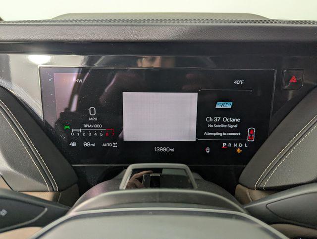 used 2025 GMC Yukon car, priced at $99,989