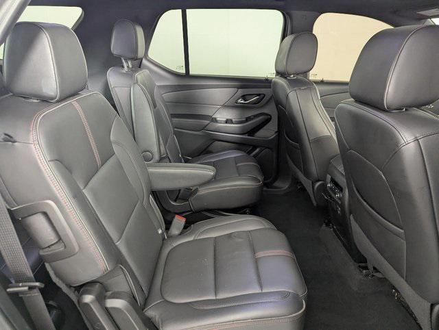 used 2024 Chevrolet Traverse car, priced at $38,989