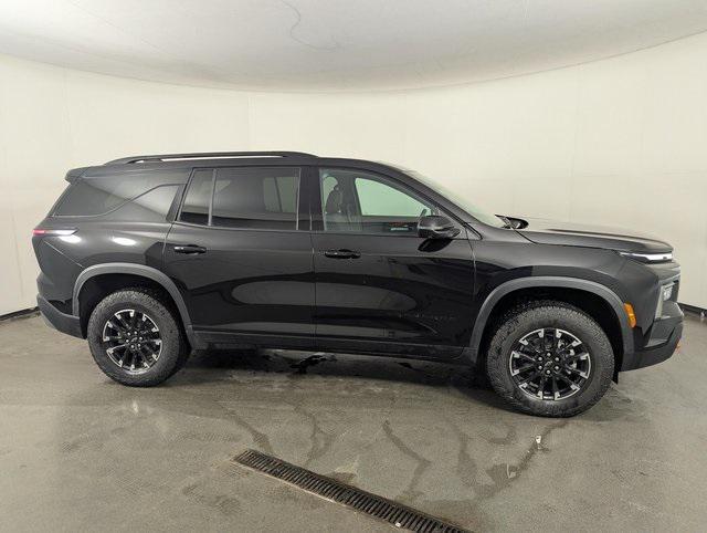 used 2025 Chevrolet Traverse car, priced at $46,989