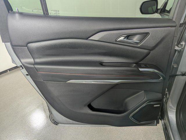 used 2024 Chevrolet Traverse car, priced at $49,989