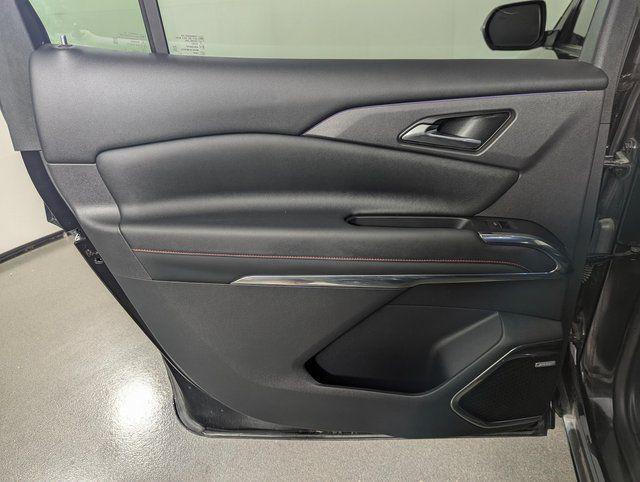 used 2024 Chevrolet Traverse car, priced at $49,989