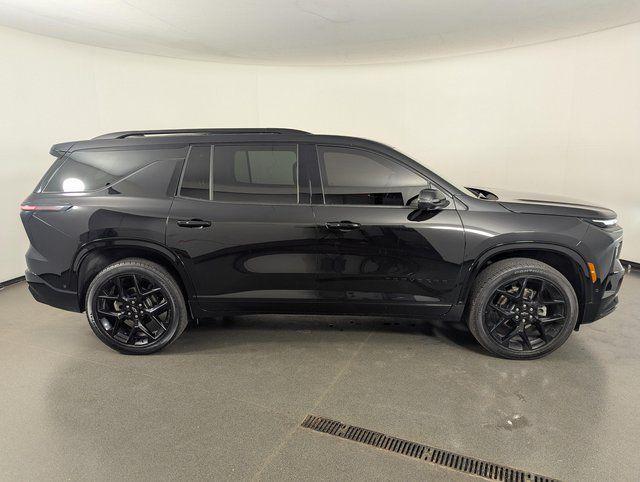 used 2024 Chevrolet Traverse car, priced at $49,989