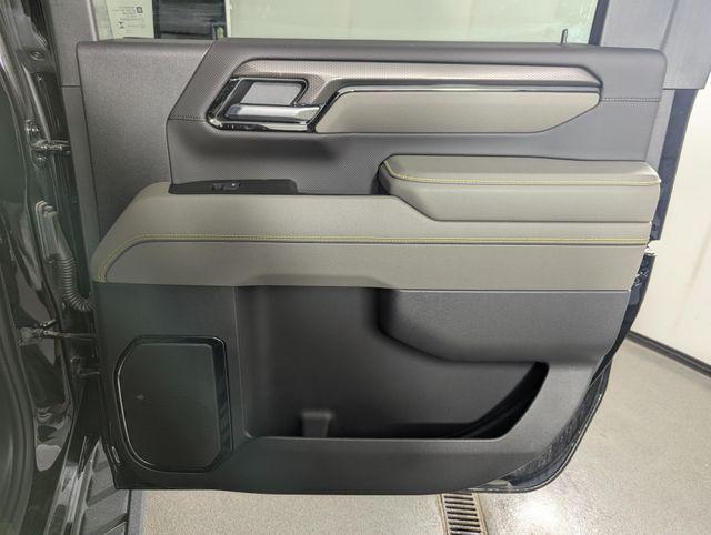 used 2025 Chevrolet Silverado 2500 car, priced at $79,989