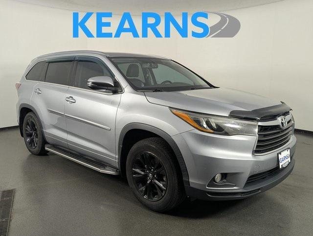 used 2015 Toyota Highlander car, priced at $14,989