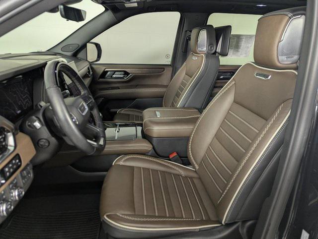 used 2025 GMC Yukon XL car, priced at $95,989