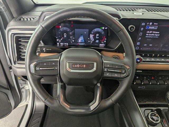 used 2024 GMC Canyon car, priced at $39,989