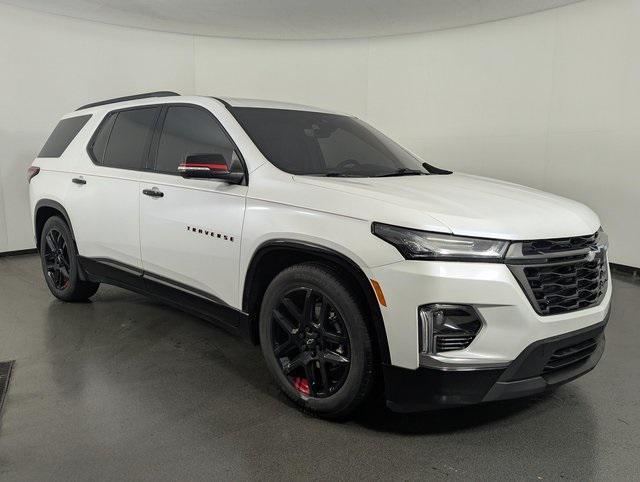 used 2022 Chevrolet Traverse car, priced at $32,489