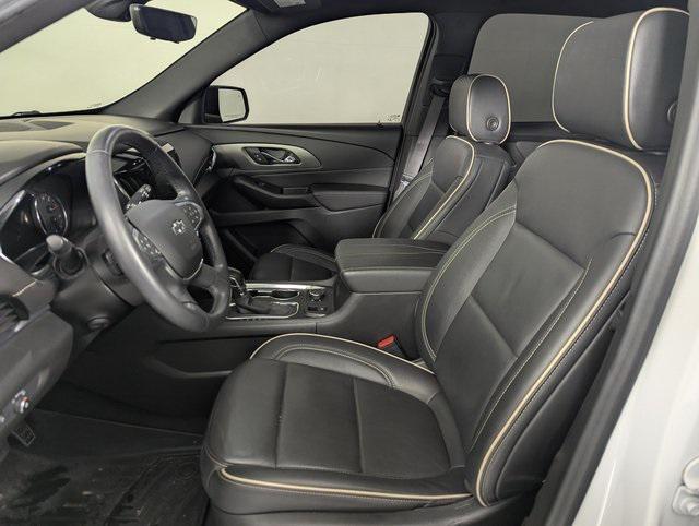 used 2022 Chevrolet Traverse car, priced at $32,489