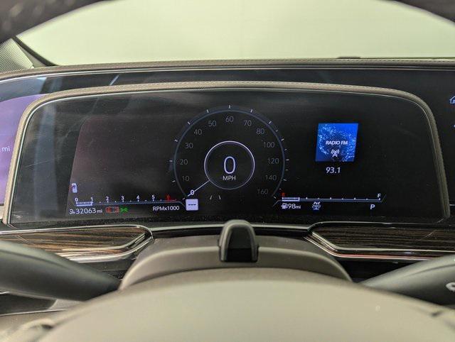 used 2023 Cadillac Escalade ESV car, priced at $68,989