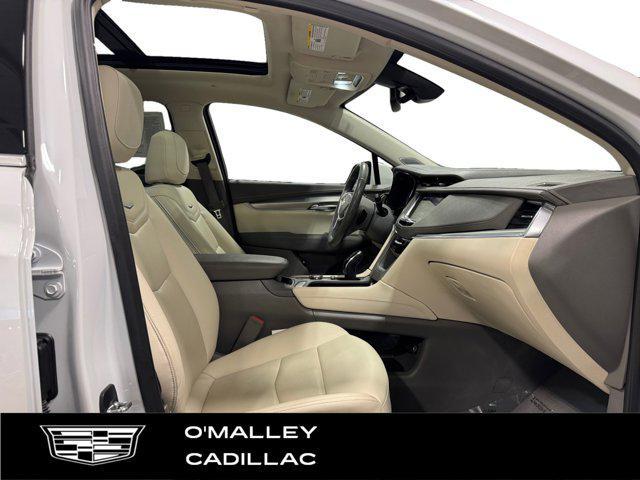 used 2023 Cadillac XT5 car, priced at $31,995